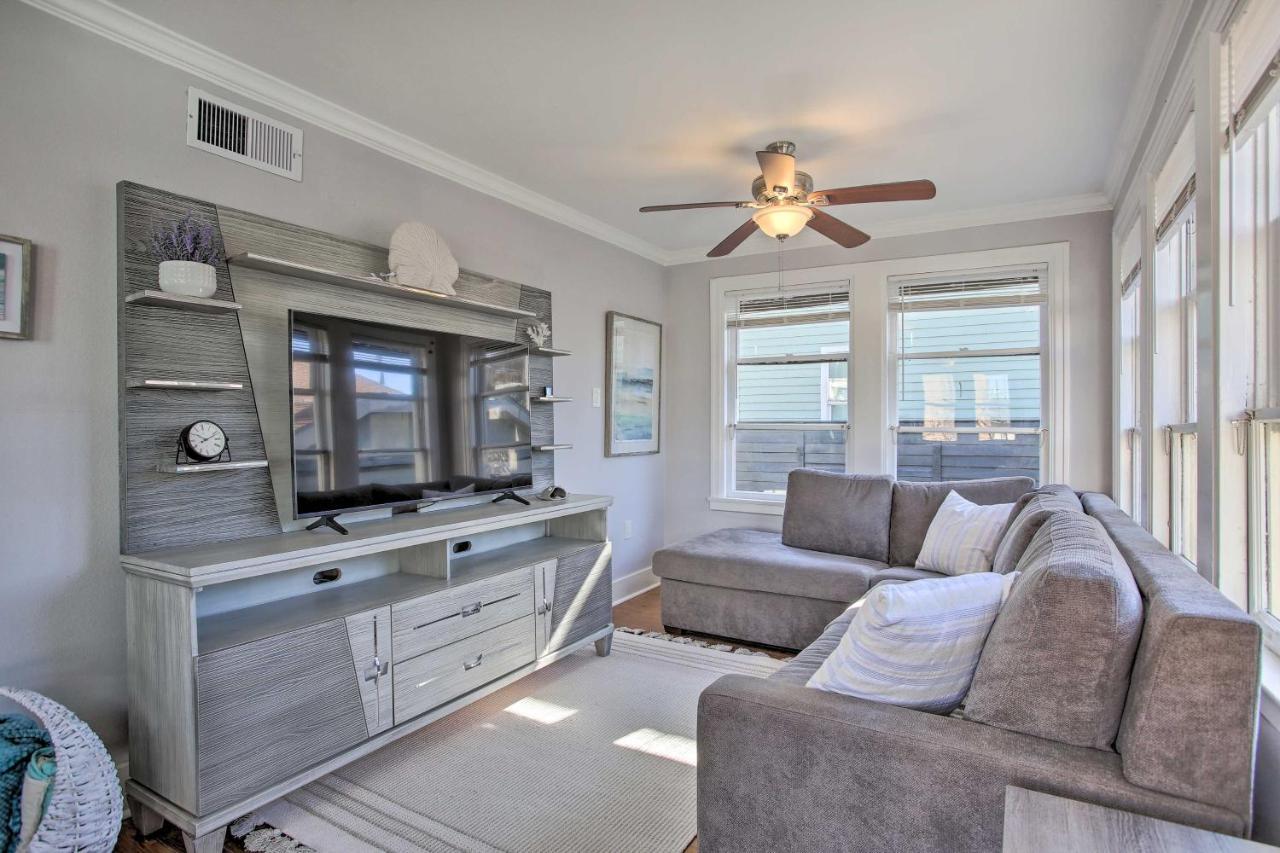 Cozy Beach Bungalow Near Galveston Seawall And Pier Exterior foto